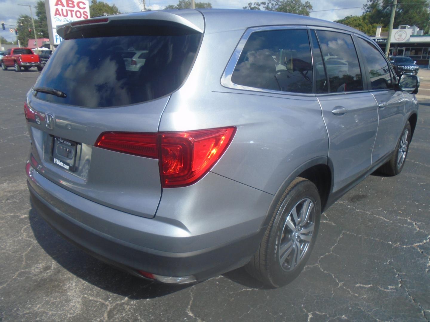 2016 Honda Pilot EX 2WD (5FNYF5H43GB) with an 3.5L V6 SOHC 24V engine, 6A transmission, located at 6112 N Florida Avenue, Tampa, FL, 33604, (888) 521-5131, 27.954929, -82.459534 - Photo#3